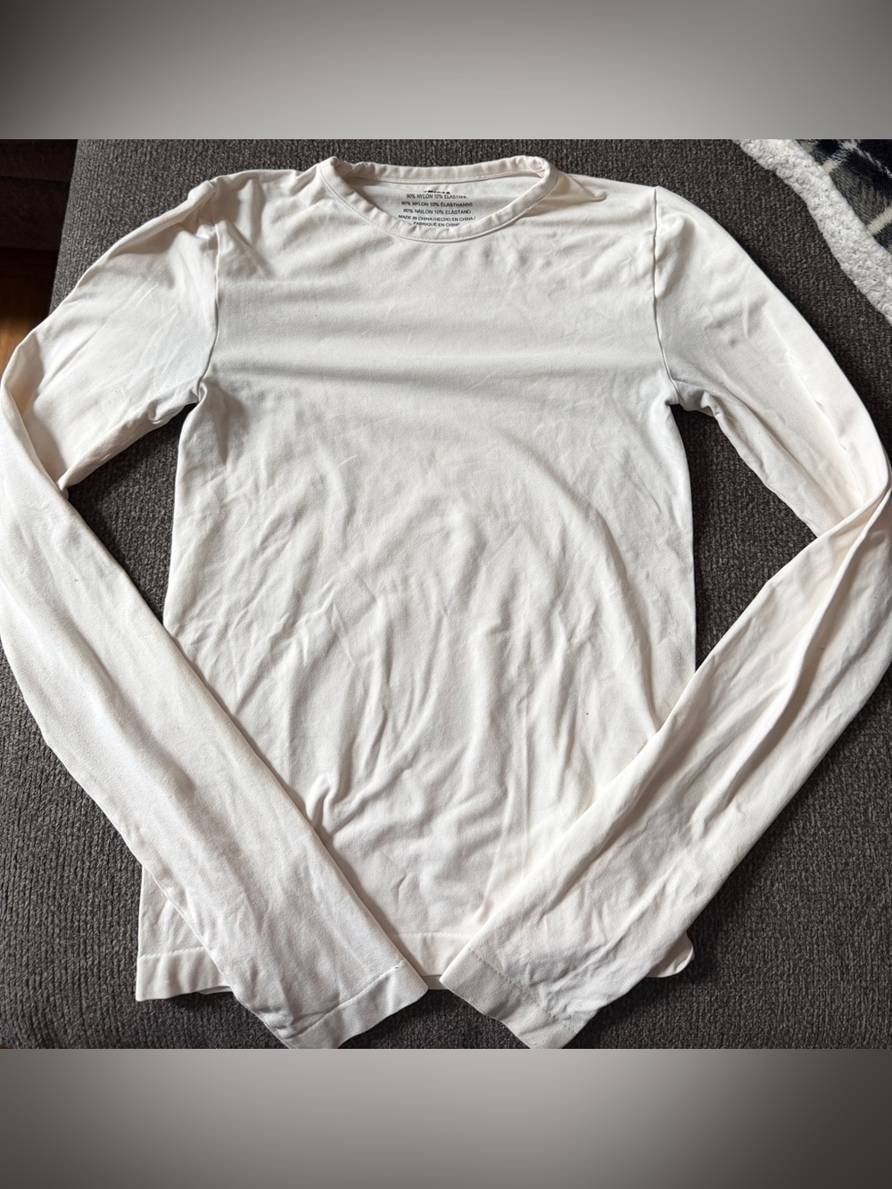 SKIMS SOFT SOOTHING LONG SLEEVE TOP - Picture 3 of 4